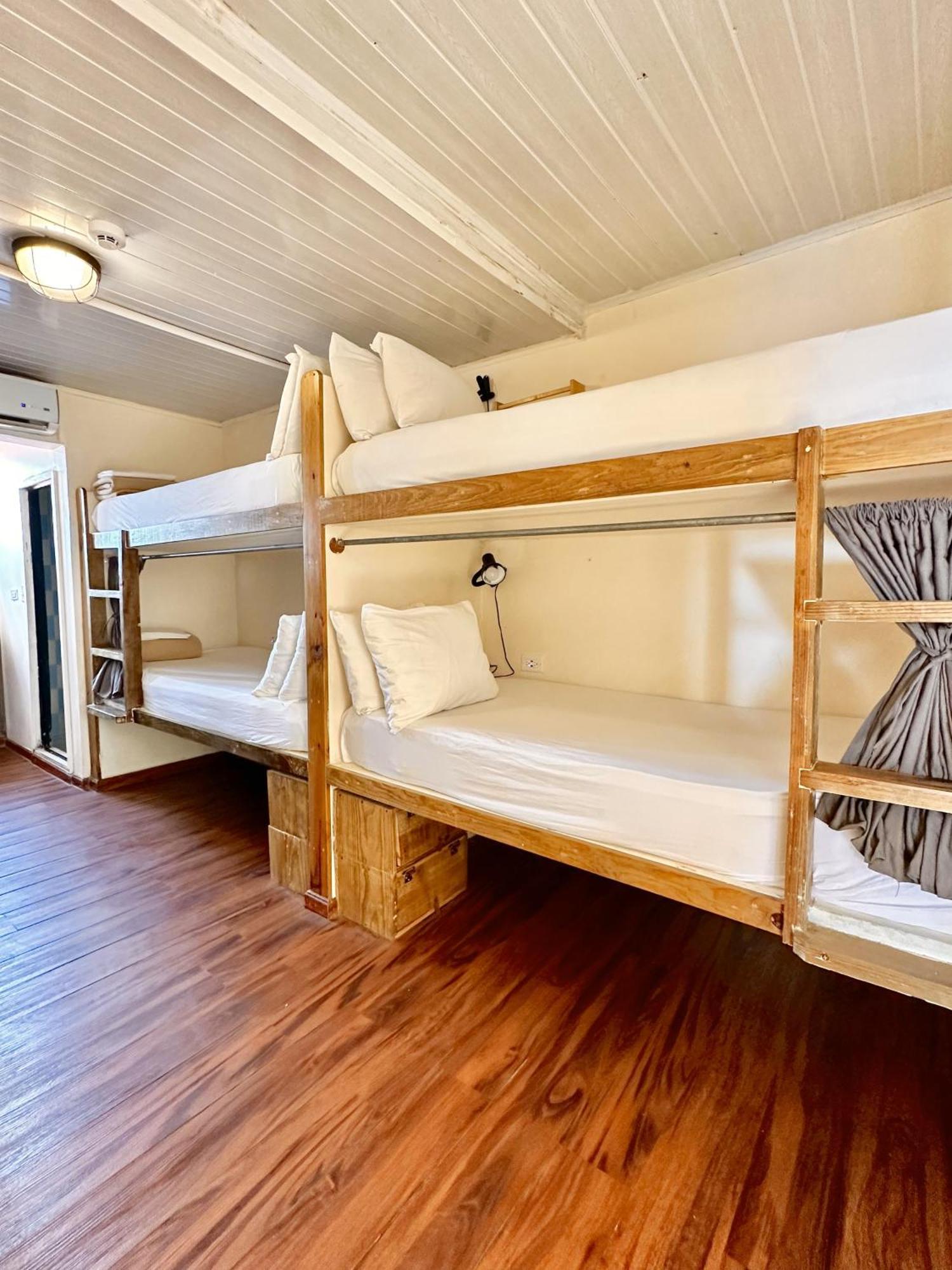 Socialtel Bocas Del Toro Hotel Luaran gambar